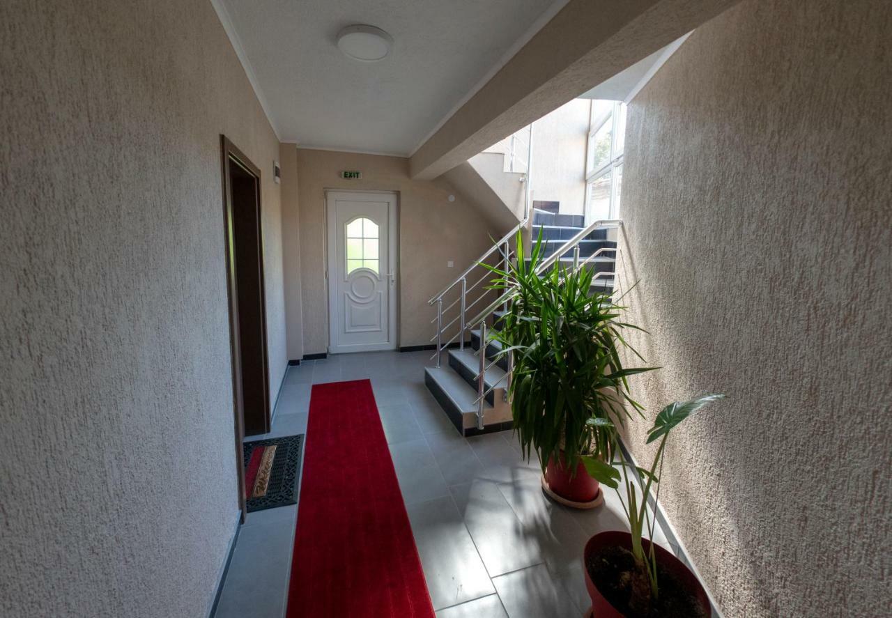 Dionis Rooms & Apartments Prilep Exterior foto